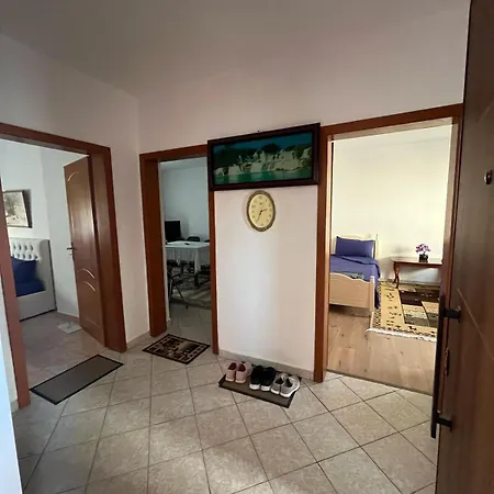 Apartment Simple & *