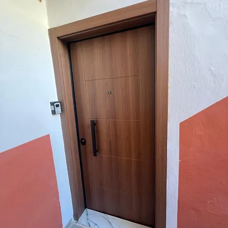 Simple & * 地拉那